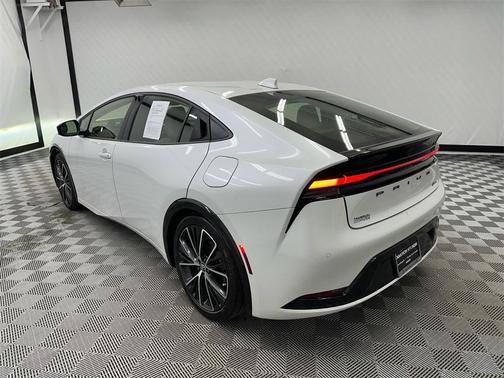 2023 Toyota Prius XLE
