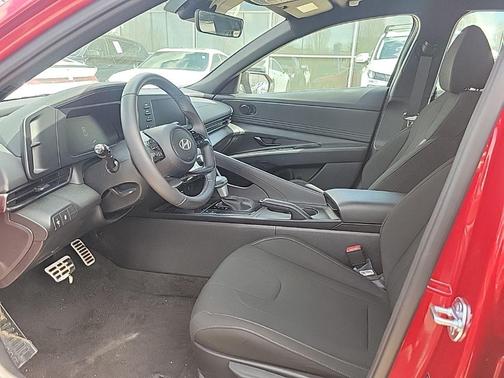 2025 Hyundai ELANTRA Sport