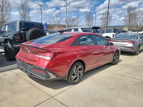 2025 Hyundai ELANTRA Sport