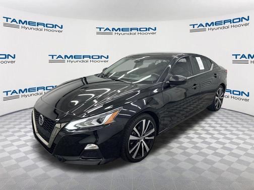 Super Black 2022 Nissan Altima SR FWD