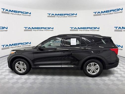 AGATE BLACK METALLIC 2022 Ford Explorer XLT