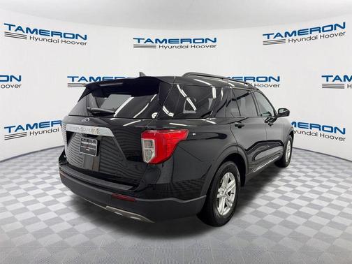 AGATE BLACK METALLIC 2022 Ford Explorer XLT