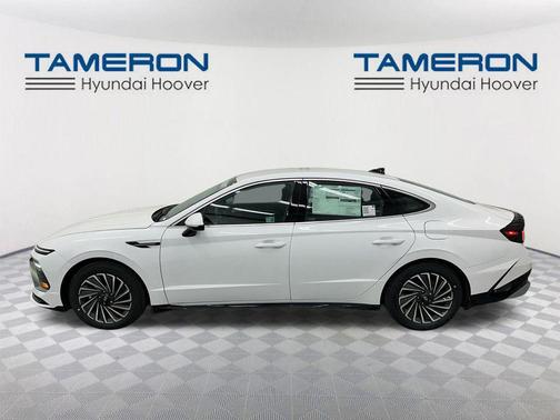 2025 Hyundai SONATA Hybrid SE
