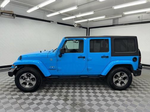 2017 Jeep Wrangler Unlimited Sahara