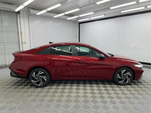 2025 Hyundai ELANTRA Sport