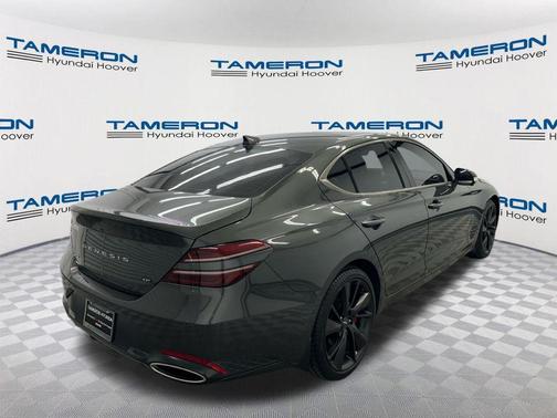 Makalu Gray 2023 Genesis G70 3.3T RWD