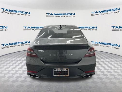 Makalu Gray 2023 Genesis G70 3.3T RWD