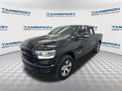 Diamond Black Crystal Pearlcoat 2021 RAM 1500 Laramie