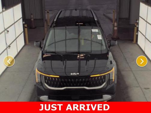 2025 Kia Carnival EX