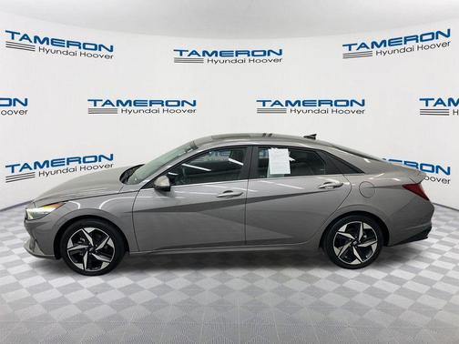 Fluid Metal 2023 Hyundai ELANTRA HEV Limited