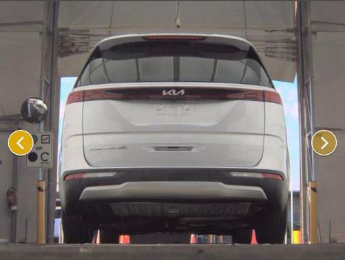 Silky Silver 2022 Kia Carnival LXS