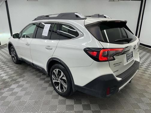 2020 Subaru Outback Touring XT