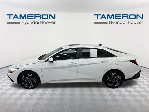 2025 Hyundai ELANTRA SEL