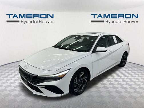 2025 Hyundai ELANTRA SEL