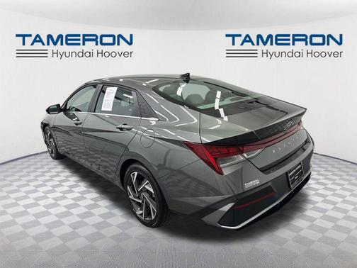 2025 Hyundai ELANTRA SEL