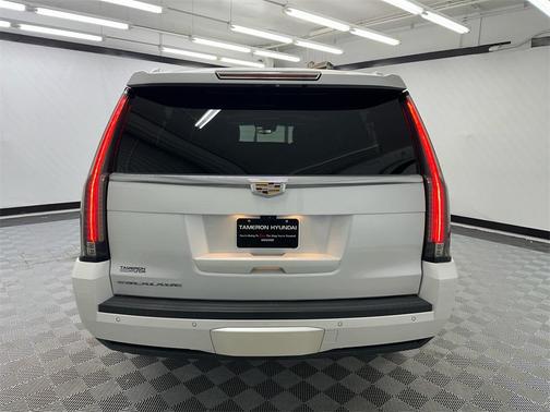 2019 Cadillac Escalade ESV Platinum
