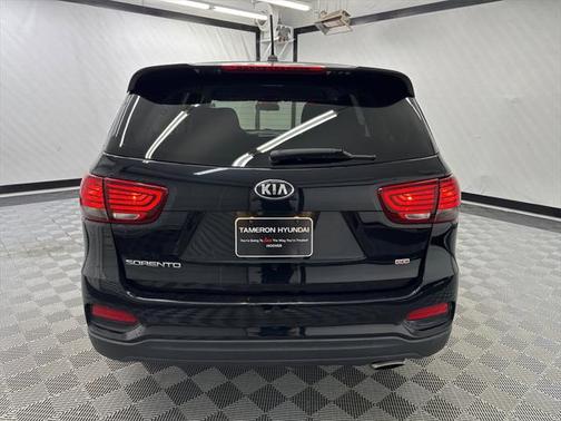 2019 Kia Sorento LX