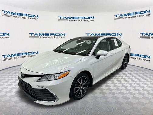 Wind Chill Pearl 2024 Toyota Camry XLE