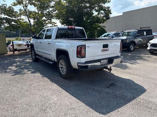 Summit White 2018 GMC Sierra 1500 SLT