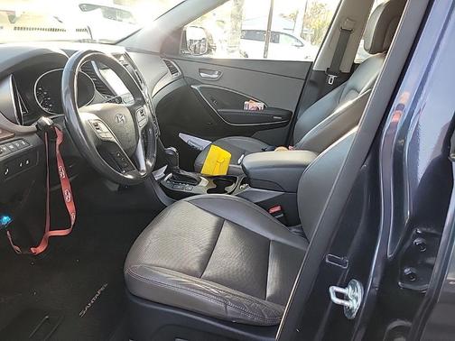 2017 Hyundai SANTA FE SE Ultimate