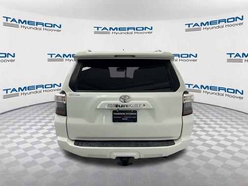 Super White 2018 Toyota 4Runner SR5