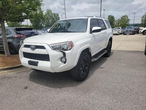 Super White 2018 Toyota 4Runner SR5