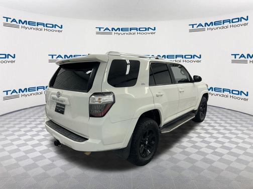 Super White 2018 Toyota 4Runner SR5