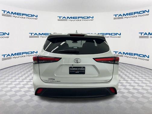 Wind Chill Pearl 2023 Toyota Highlander XLE