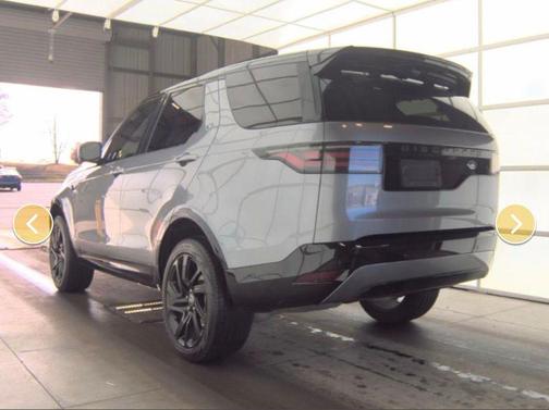 2021 Land Rover Discovery P300 S R-Dynamic