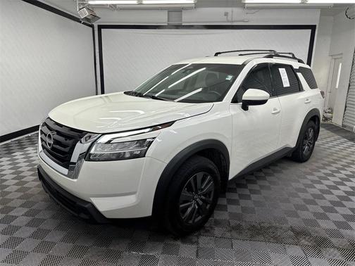 2022 Nissan Pathfinder SV 2WD
