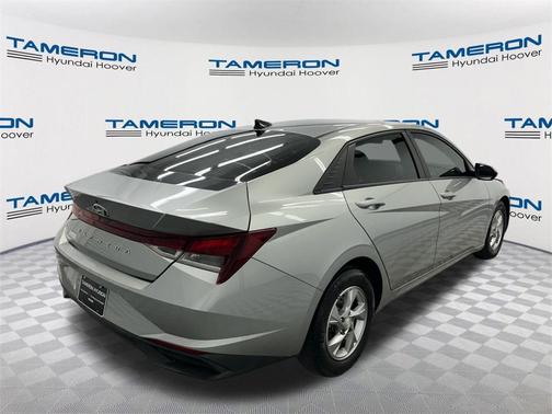 2021 Hyundai ELANTRA SE