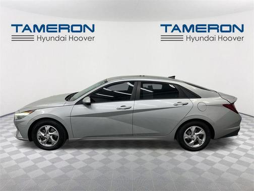 2021 Hyundai ELANTRA SE