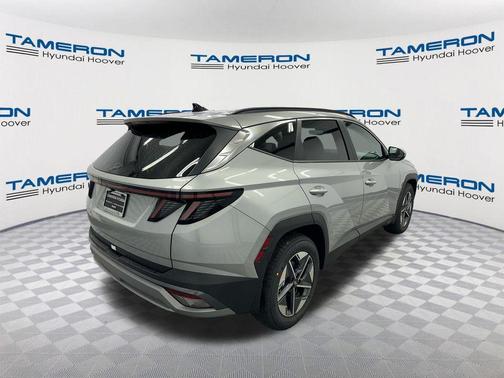 Shimmering Silver 2026 Hyundai TUCSON SEL Premium