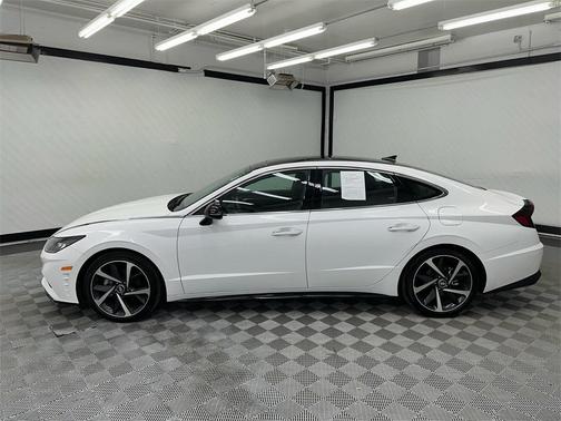 2023 Hyundai SONATA SEL Plus