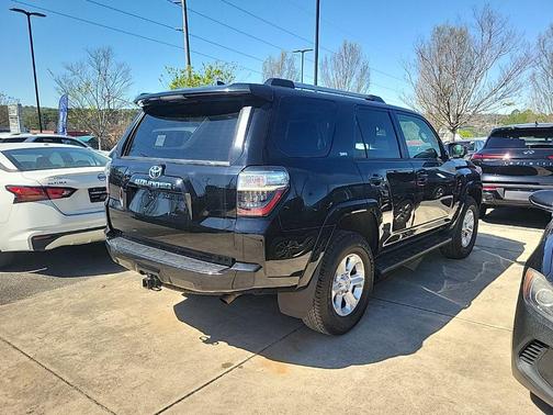 2024 Toyota 4Runner SR5