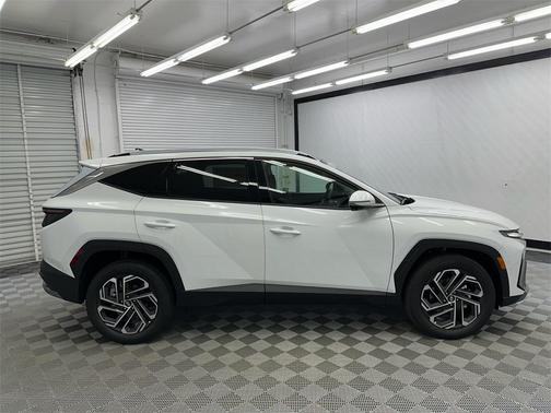 2025 Hyundai TUCSON Hybrid Limited