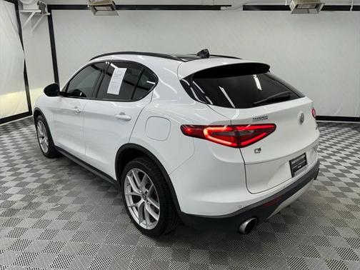 2018 Alfa Romeo Stelvio Ti Sport