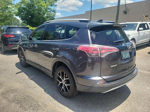 Magnetic Gray Metallic 2016 Toyota RAV4 SE
