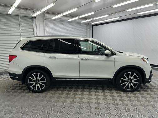 2020 Honda Pilot Touring 8-Passenger
