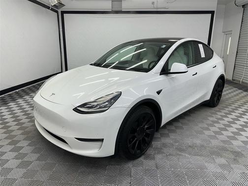 2022 Tesla Model Y Long Range Dual Motor All-Wheel Drive