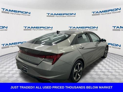 Fluid Metal 2023 Hyundai ELANTRA HEV Limited