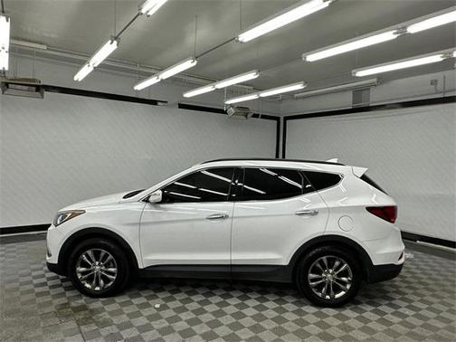 2017 Hyundai Santa Fe Sport 2.0L Turbo