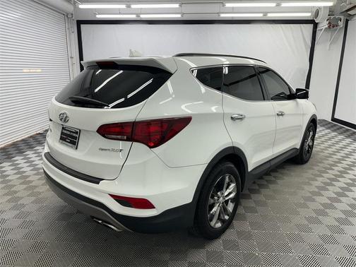 2017 Hyundai Santa Fe Sport 2.0L Turbo