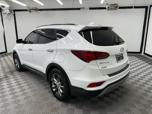 2017 Hyundai Santa Fe Sport 2.0L Turbo