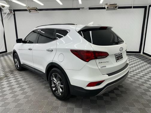 2017 Hyundai Santa Fe Sport 2.0L Turbo