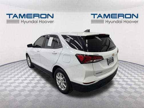 Summit White 2022 Chevrolet Equinox LS