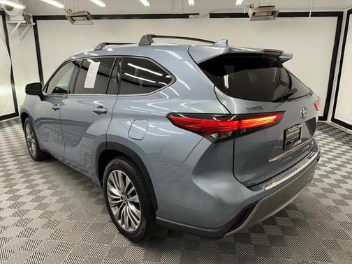 2020 Toyota Highlander Platinum