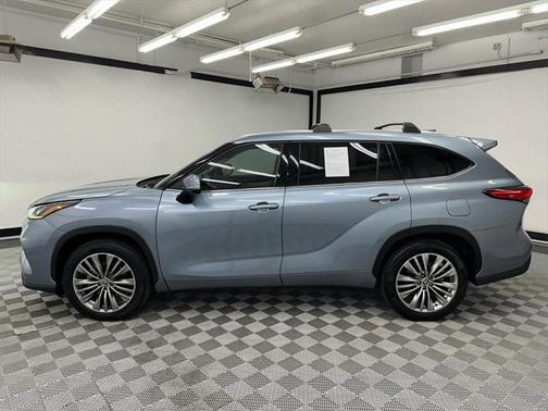 2020 Toyota Highlander Platinum