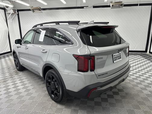 2025 Kia Sorento SX