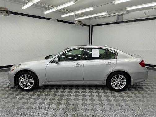 2012 INFINITI G25 Journey